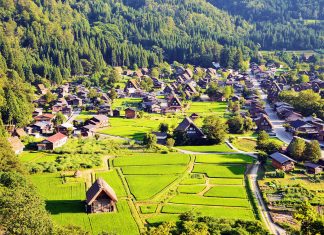 Pound Travels | Best Travel Deals - Dream, Discover & Explore Shirakawa-go
